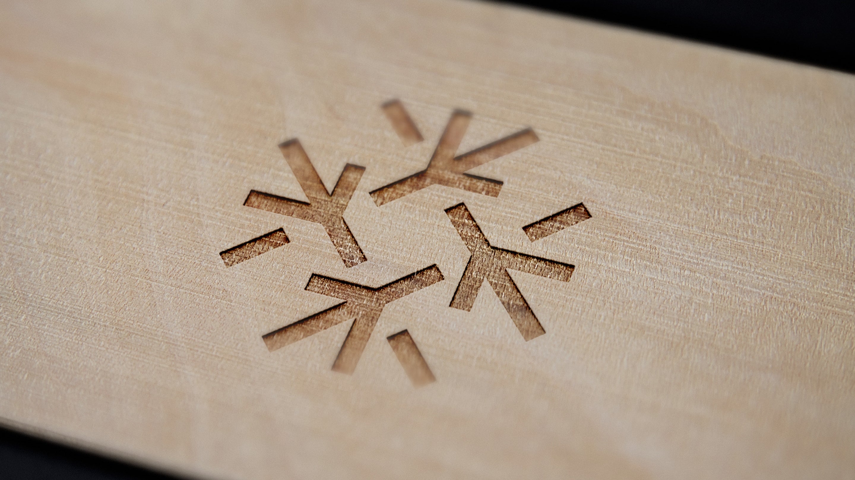 ティムホルツ　葉っぱ、雪結晶、蝶々、木カッティングダイ ティムホルツ 葉っぱ、雪結晶、蝶々、木カッティングダイ - メルカリ