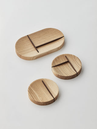 Split tray